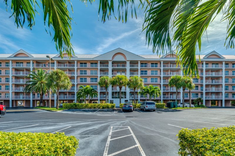 Sunrise Resort 209 Vacation Rental Condo St Pete Beach